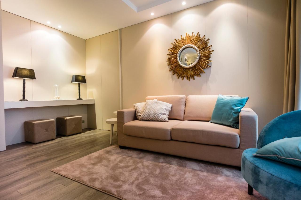 Residence Lungomare - Charming Apartments Riccione Ngoại thất bức ảnh