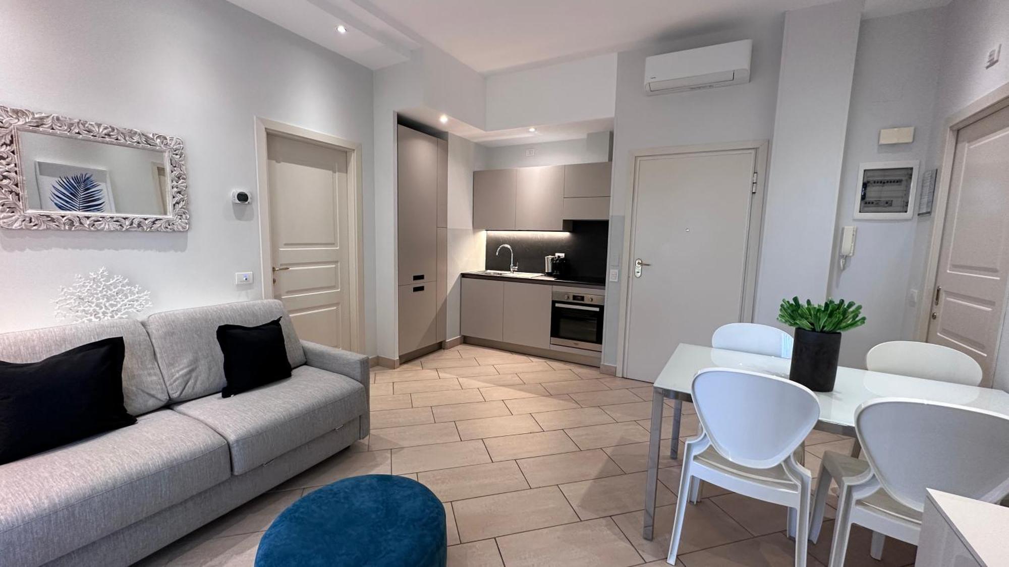 Residence Lungomare - Charming Apartments Riccione Ngoại thất bức ảnh